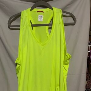 Woman’s North Face tank top